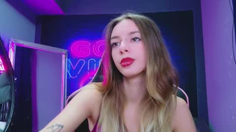 mira_lynxx online show from 3, 2, 2026