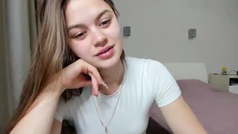 Snapshot of miraa_m chatting on 25, 11, 2025 Mira online show from 25, 11, 2025