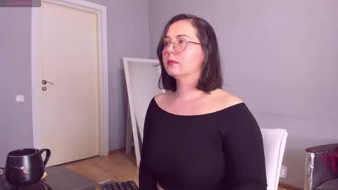 Snapshot of miradiaz chatting on 9, 12, 2024 Meera online show from 9, 12, 2024