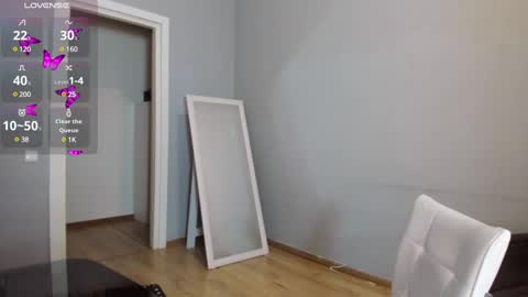 Snapshot of miradiaz chatting on 5, 1, 2025 Meera online show from 5, 1, 2025