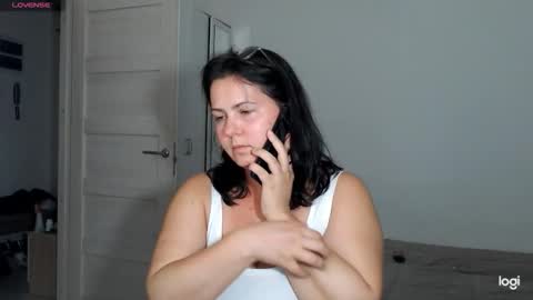 Snapshot of miradiaz chatting on 12, 9, 2025 Meera online show from 12, 9, 2025