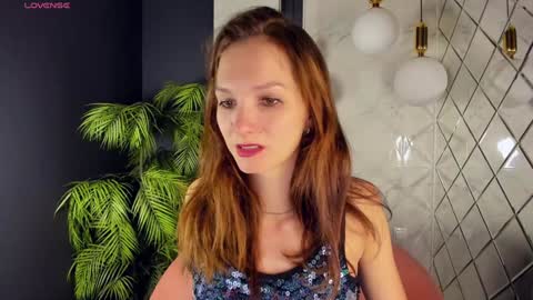 Snapshot of mirandaglow chatting on 19, 12, 2024 Miranda online show from 19, 12, 2024