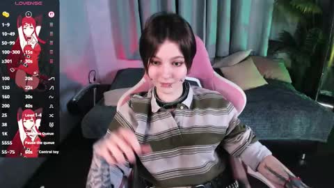 Snapshot of miravelle chatting on 4, 11, 2025 MiraVelle online show from 4, 11, 2025