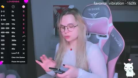 Snapshot of miray_kuriyama chatting on 24, 10, 2025 Kira online show from 24, 10, 2025