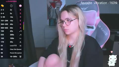 Snapshot of miray_kuriyama chatting on 26, 10, 2025 Kira online show from 26, 10, 2025