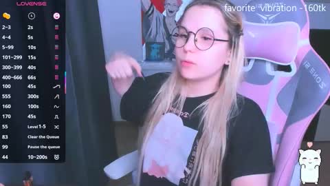 Snapshot of miray_kuriyama chatting on 14, 11, 2025 Kira online show from 14, 11, 2025