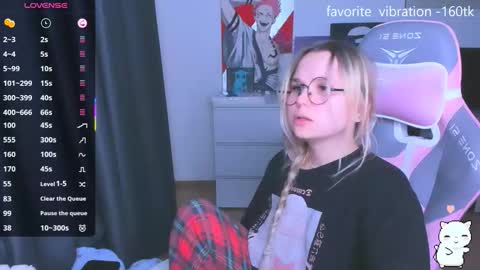 Snapshot of miray_kuriyama chatting on 16, 11, 2025 Kira online show from 16, 11, 2025