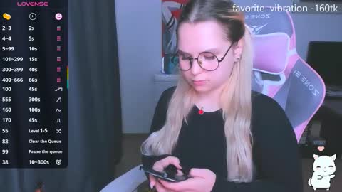 Snapshot of miray_kuriyama chatting on 18, 11, 2025 Kira online show from 18, 11, 2025