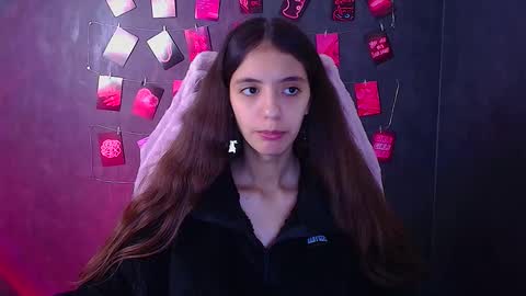 Snapshot of miri_miss chatting on 2, 11, 2025 Miri online show from 2, 11, 2025