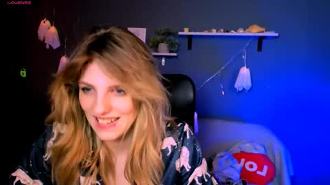 miriam_crazy online show from 3, 11, 2025