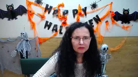 Miroslava Happi online show from 2, 11, 2025