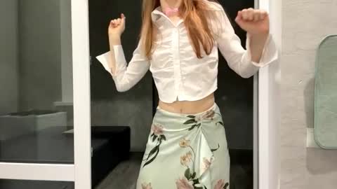 Molly online show from 8, 9, 2025