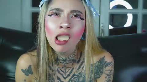 miss___angel online show from 7, 3, 2026