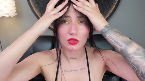 Snapshot of miss___charlotte chatting on 3, 2, 2025 Charlotte online show from 3, 2, 2025