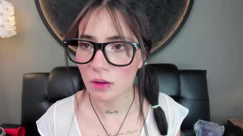 Snapshot of miss___charlotte chatting on 7, 3, 2025 Charlotte online show from 7, 3, 2025