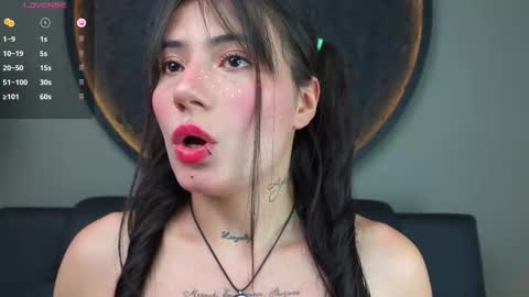 Snapshot of miss___charlotte chatting on 12, 9, 2025 Charlotte online show from 12, 9, 2025