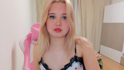 miss__selena online show from 18, 12, 2024