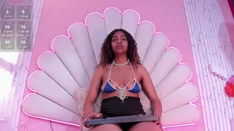 miss__smith_ online show from 17, 10, 2025