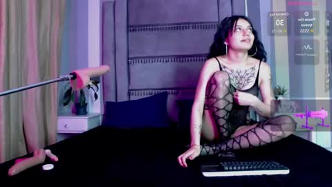 miss__smith_ online show from 4, 2, 2026