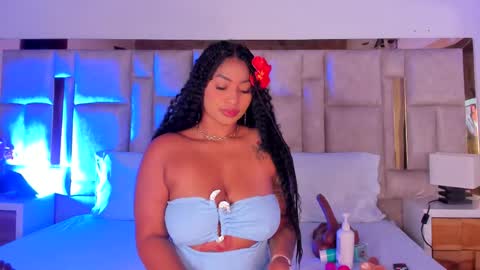 Miss Abigail  online show from 16, 11, 2025