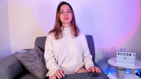 Alexa Sarmiento online show from 12, 2, 2025