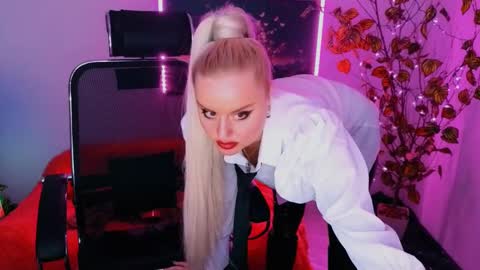 miss_alice_silver online show from 3, 10, 2025
