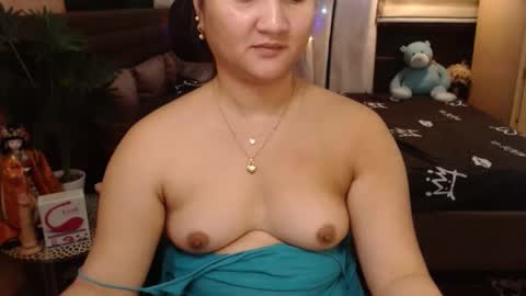 miss angelic15 online show from 20, 1, 2025