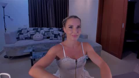 miss_bikini online show from 17, 9, 2025