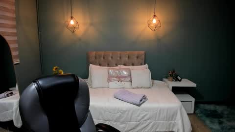 Cataleya online show from 25, 11, 2025