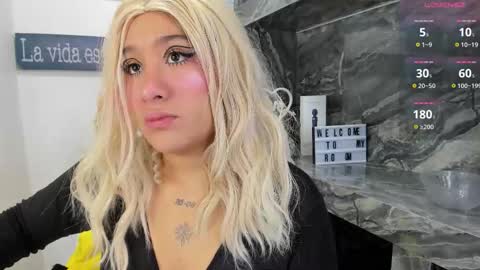 Snapshot of miss_danika chatting on 20, 10, 2025 Danika online show from 20, 10, 2025