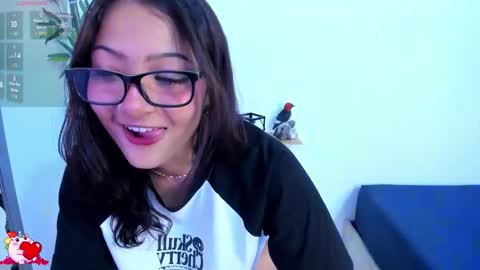 miss_danikaa online show from 25, 11, 2025