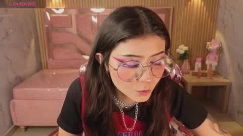 miss_devil_s online show from 4, 3, 2026