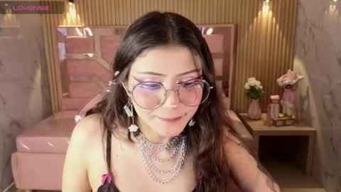 miss_devil_s online show from 24, 3, 2026