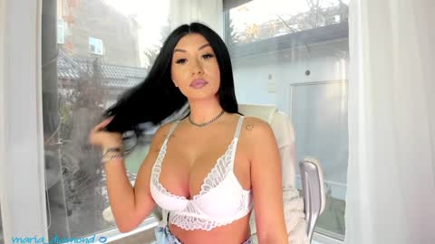 miss_diamond__ online show from 8, 1, 2025