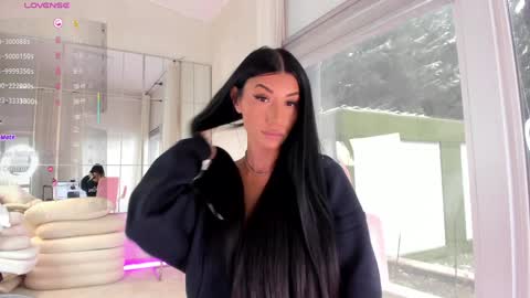 miss_diamond__ online show from 10, 1, 2026