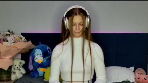 Snapshot of miss_emily_miller chatting on 13, 10, 2025 Emily online show from 13, 10, 2025