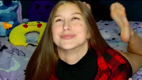 Snapshot of miss_emily_miller chatting on 18, 11, 2025 Emily online show from 18, 11, 2025