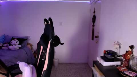 Snapshot of miss_hikikomori chatting on 1, 12, 2025 Asami online show from 1, 12, 2025