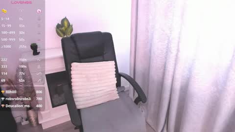 miss_jollie online show from 8, 3, 2025