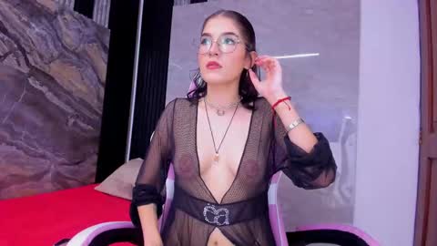 Miss Kim  online show from 7, 10, 2025