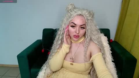Snapshot of miss_kiten chatting on 1, 2, 2025 miss_kiten online show from 1, 2, 2025