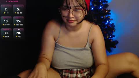 ly independent model online show from 22, 12, 2024