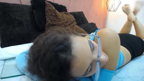 mia online show from 13, 11, 2025