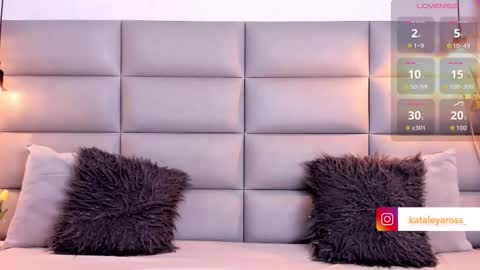 onlyfanskataleyaross online show from 30, 11, 2025