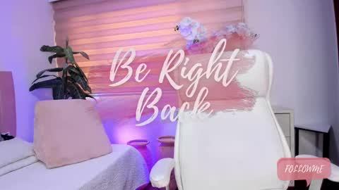 Salome Medina online show from 12, 12, 2024