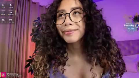 Amy Olivera online show from 29, 9, 2025
