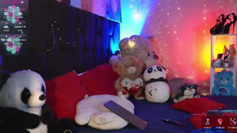 Sophie Cardenas ..... independent model online show from 5, 2, 2025