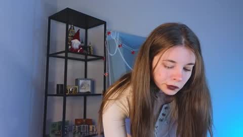 Snapshot of miss_spider chatting on 10, 1, 2025 Spider girl Help me reach 10 likes online show from 10, 1, 2025