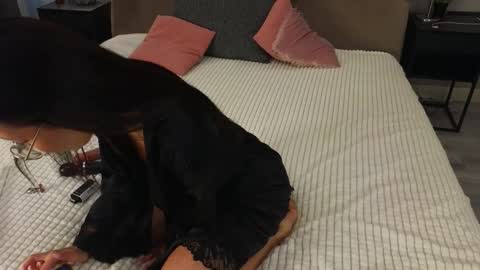 Snapshot of miss_spider chatting on 14, 9, 2025 Spider girl Help me reach 10 likes online show from 14, 9, 2025