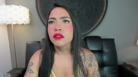Vaiolette online show from 18, 12, 2024